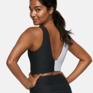 Outdoor Voices Venus Crop